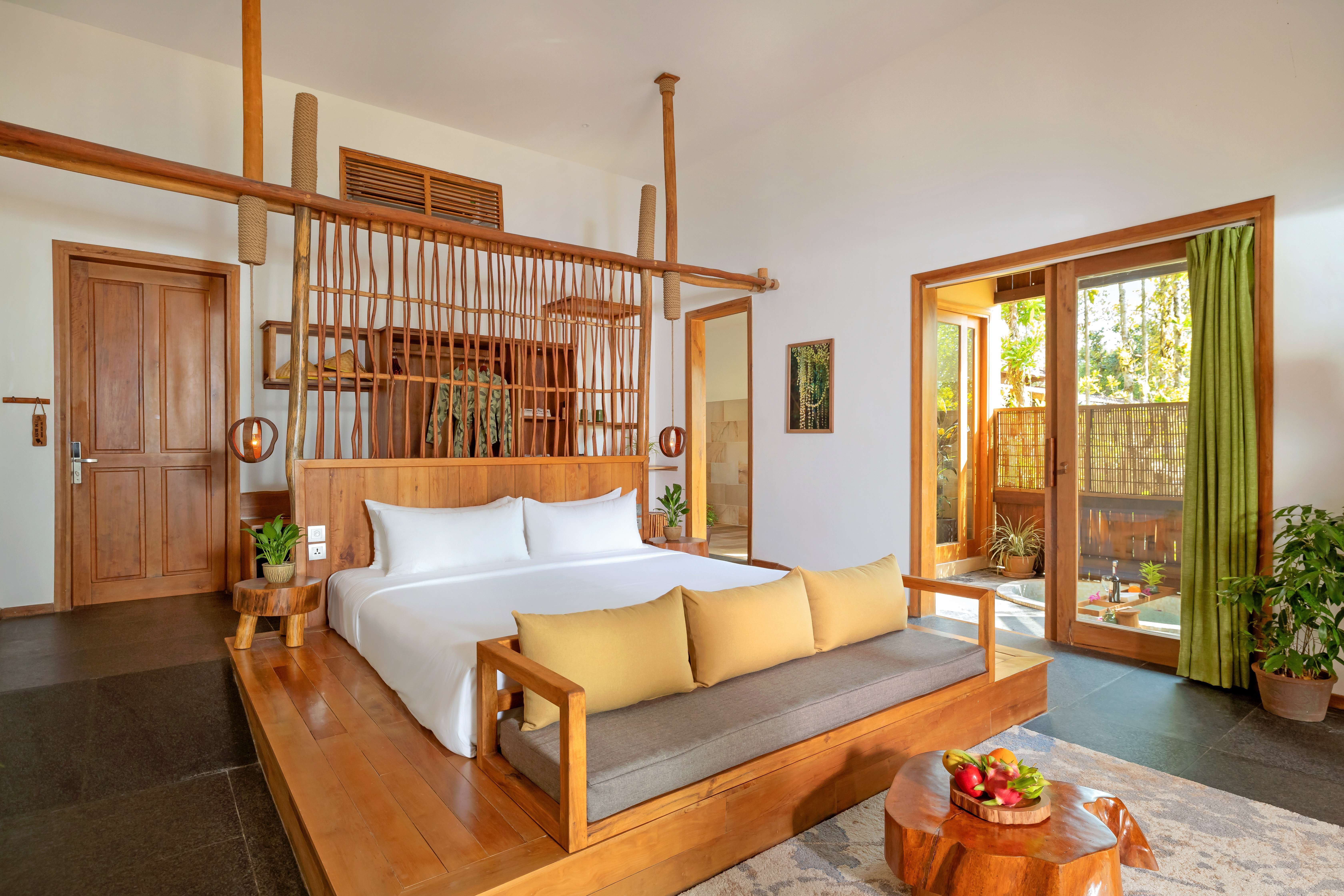 BEACHFRONT POOL VILLA (CHILD WITHOUT EXTRA BED)