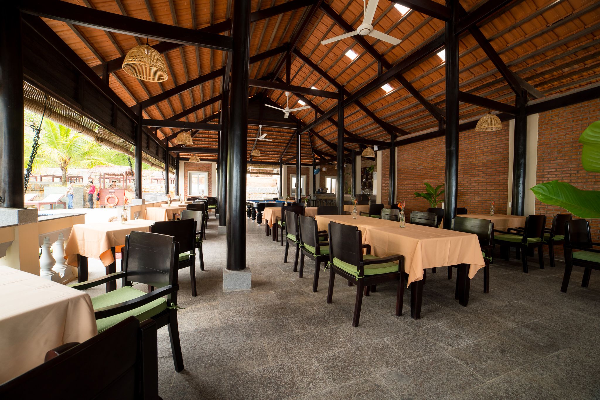 Sunny Restaurant 