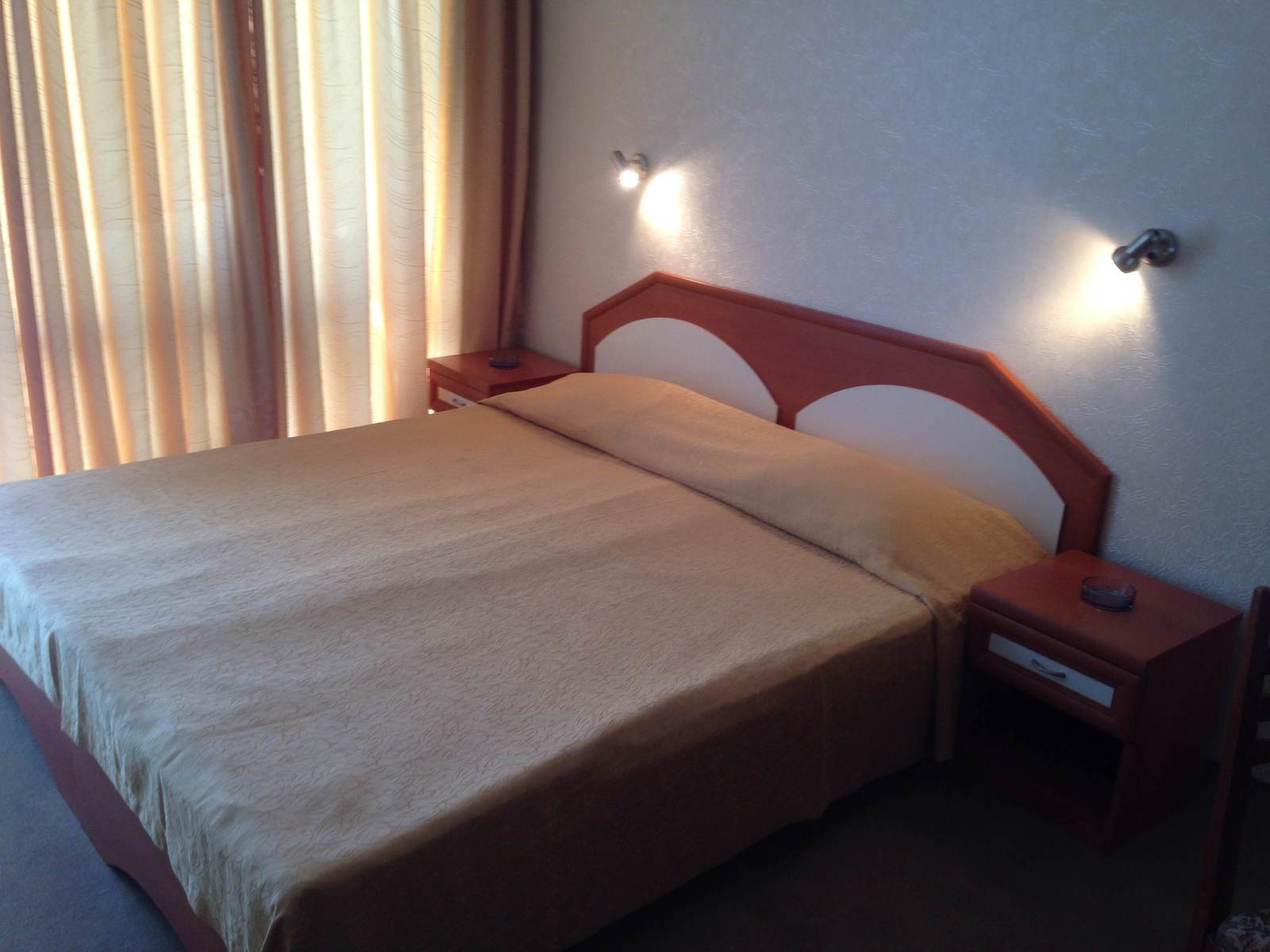 DOUBLE ROOM STREET VIEW