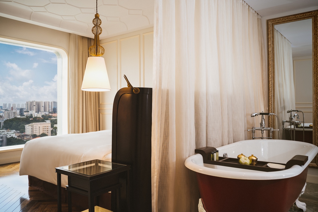 GRAND DELUXE ROOM