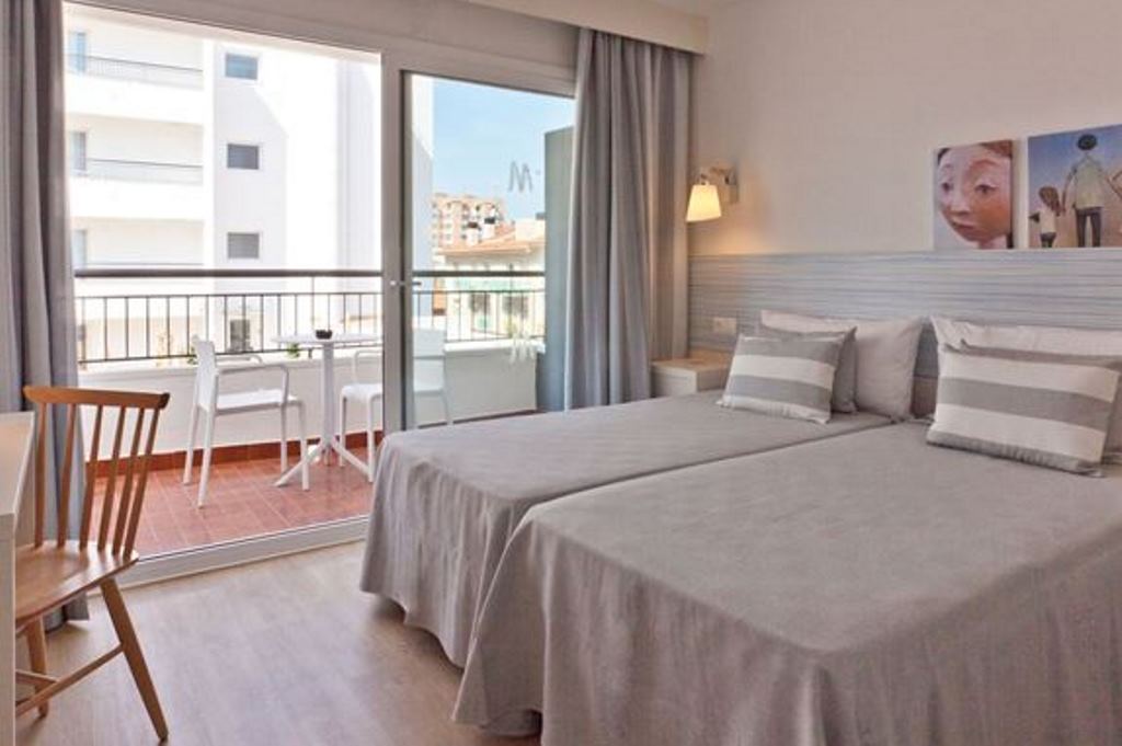 DELUXE ROOM POOL VIEW BALCONY OR TERRACE