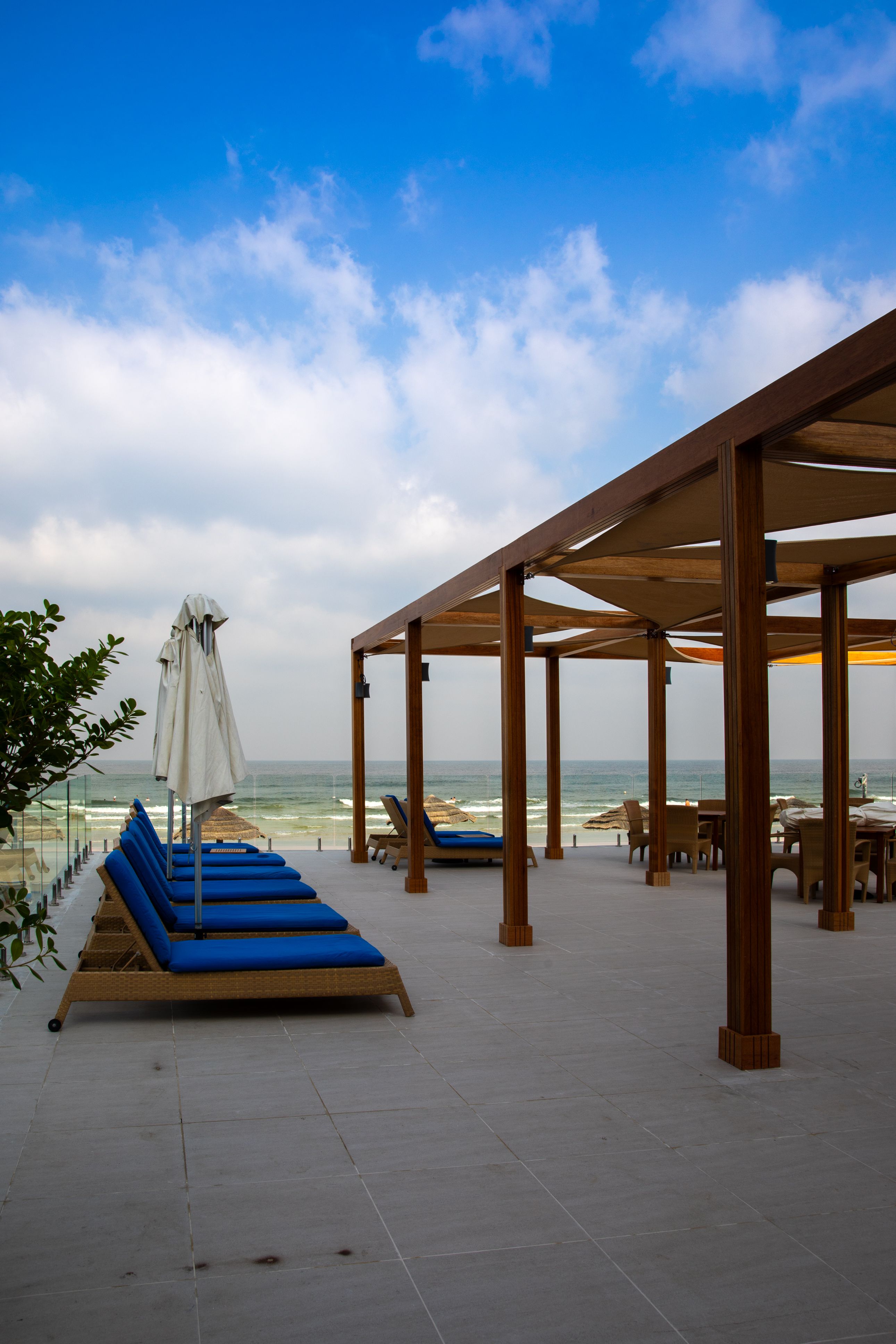 Pool Bar
