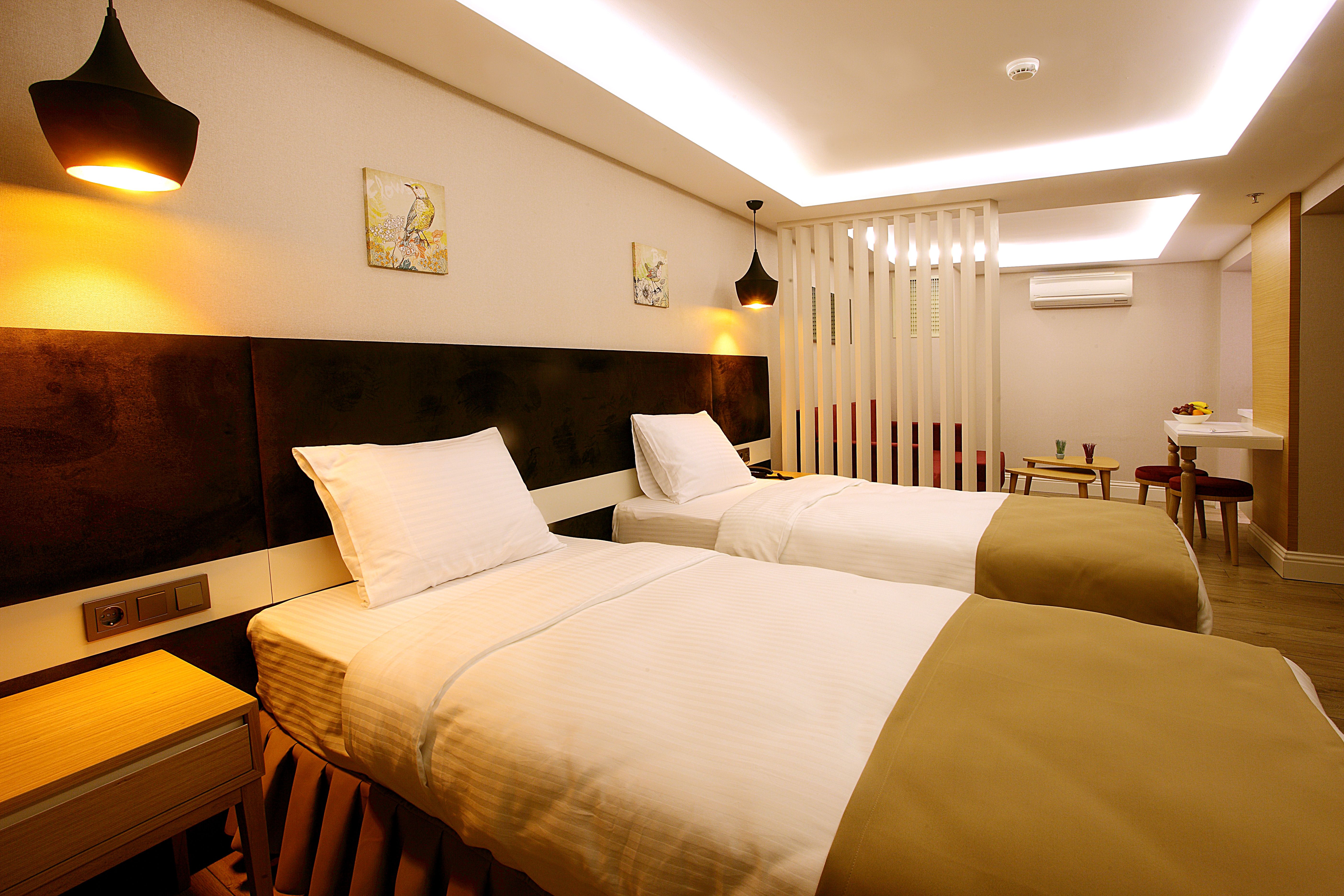 SUITE ONE BEDROOM