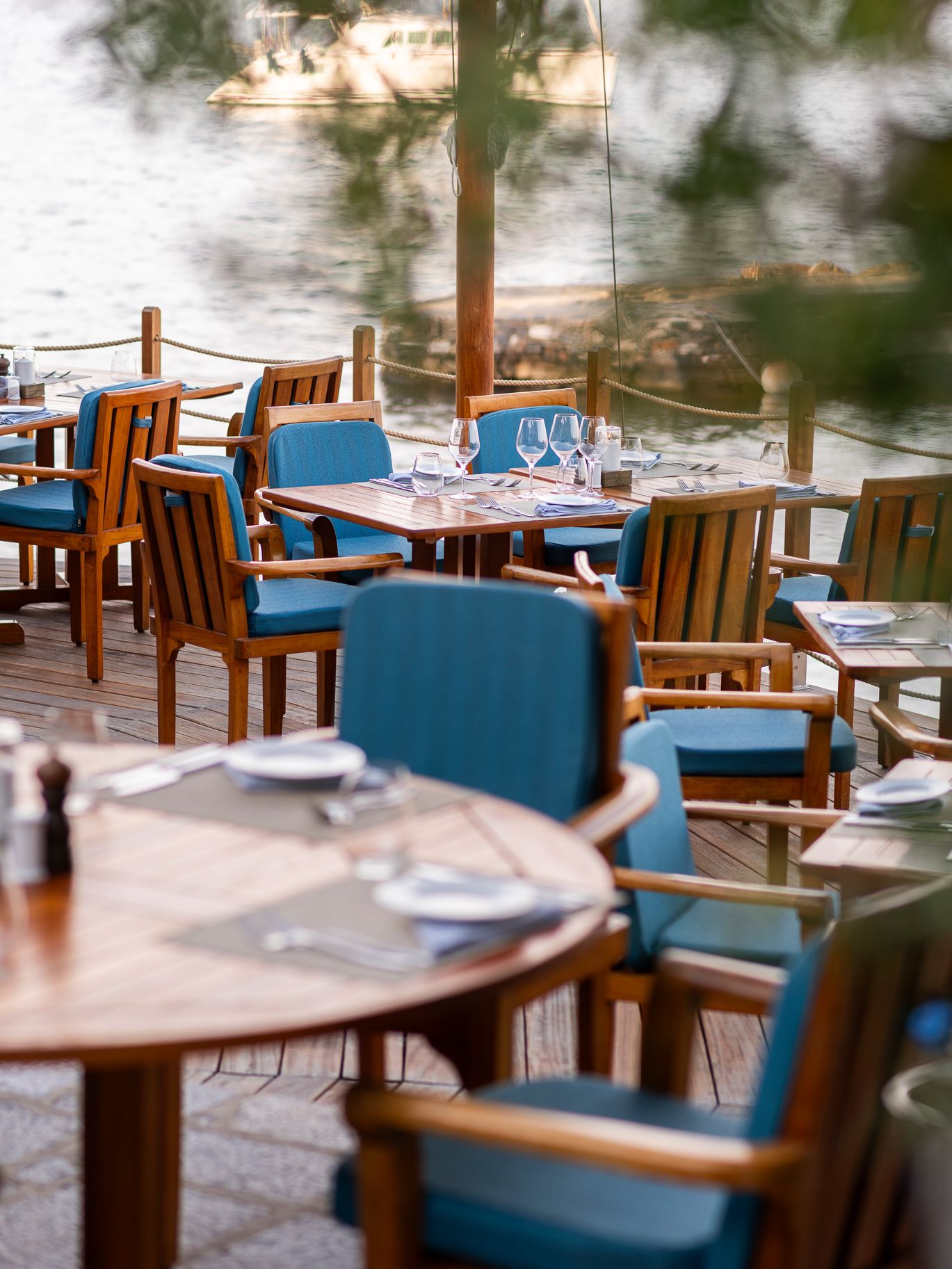 Yacht Club Restaurant 