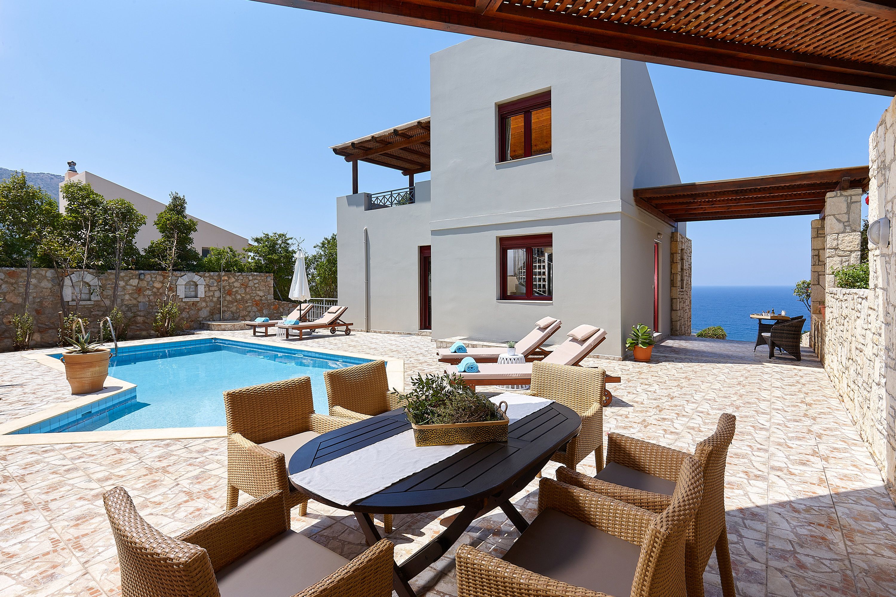 OKEANIDES LUXURY VILLAS