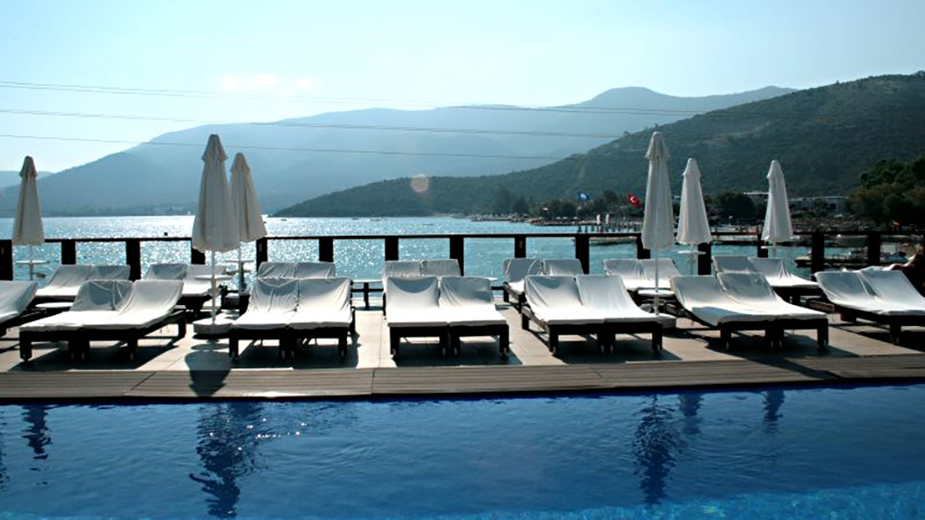 Piscina deschisă