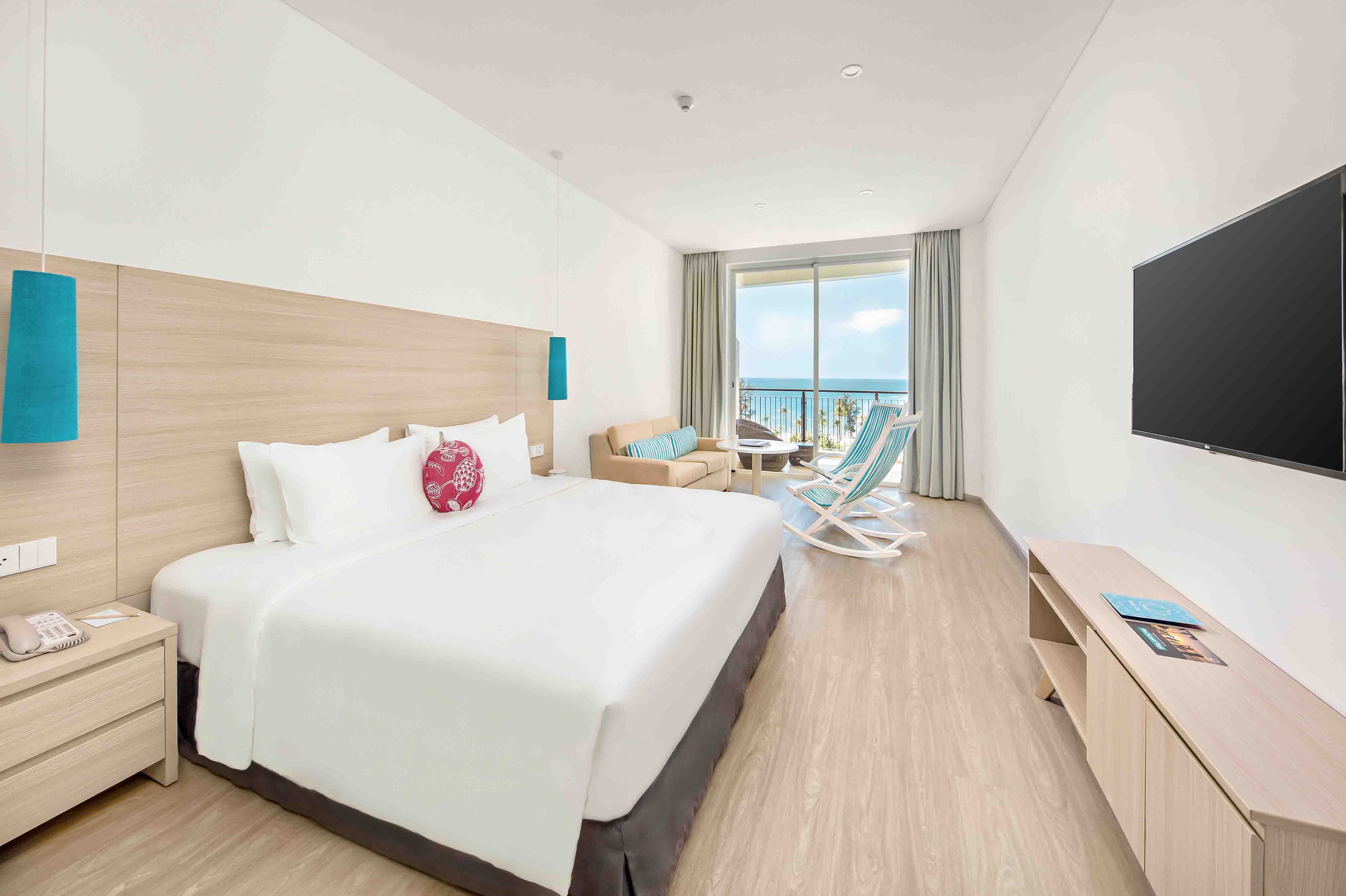 SUPERIOR ROOM