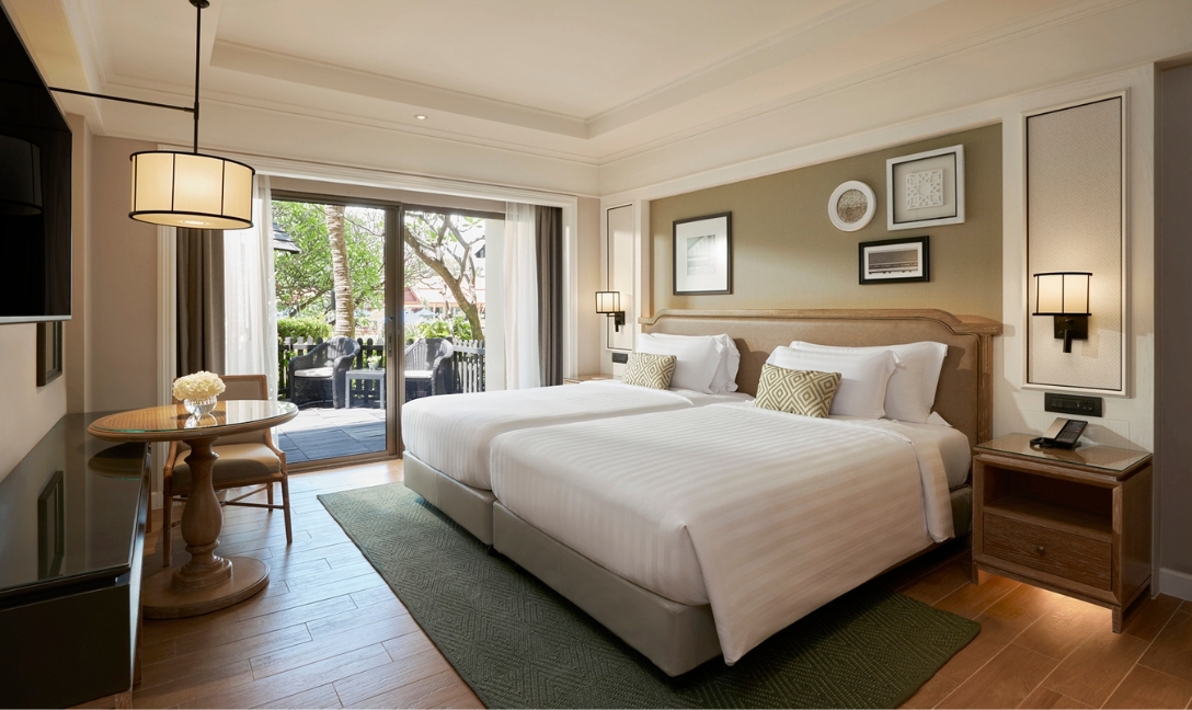 Lanai Room