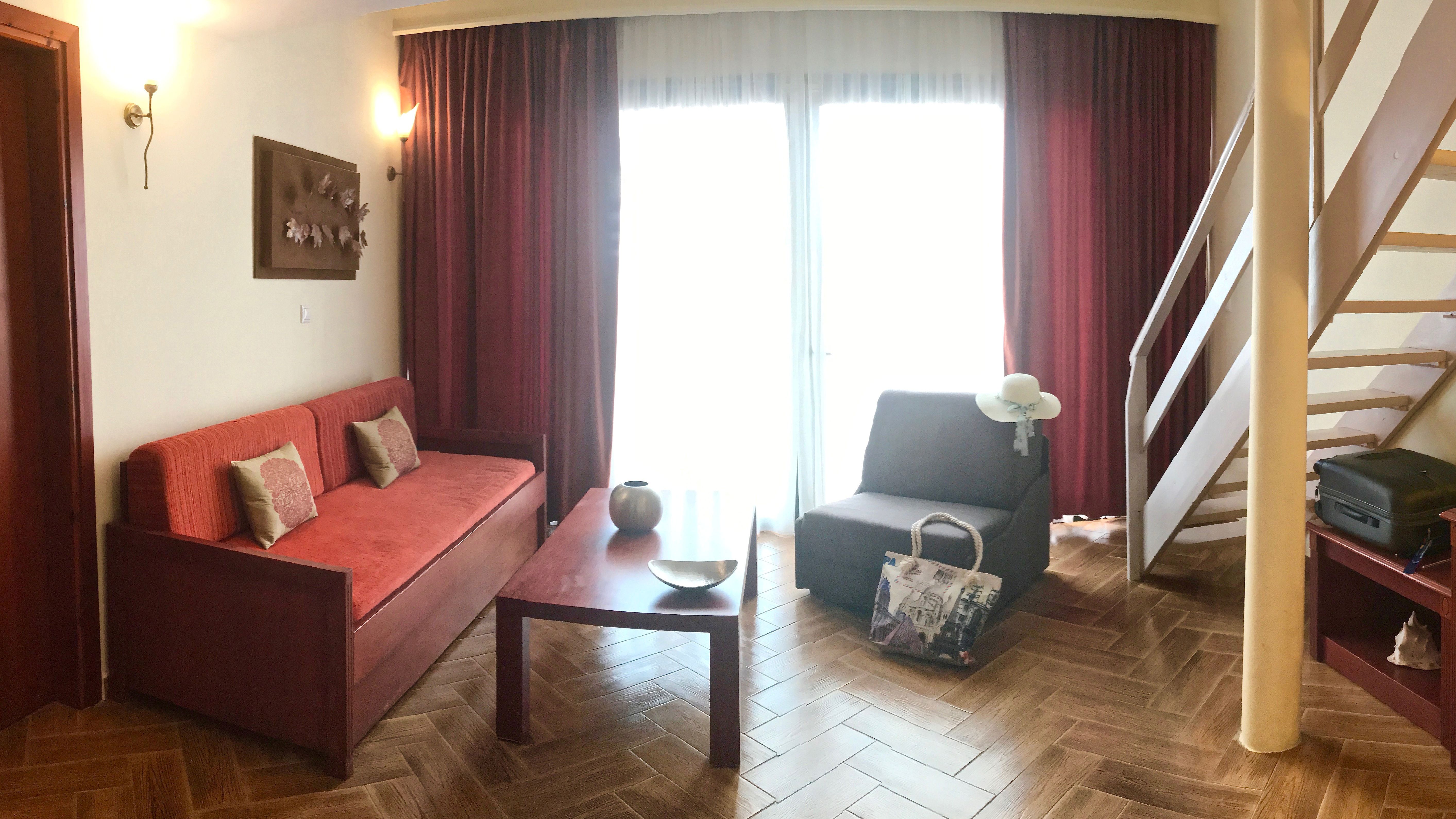 MAISONETTE BALCONY B