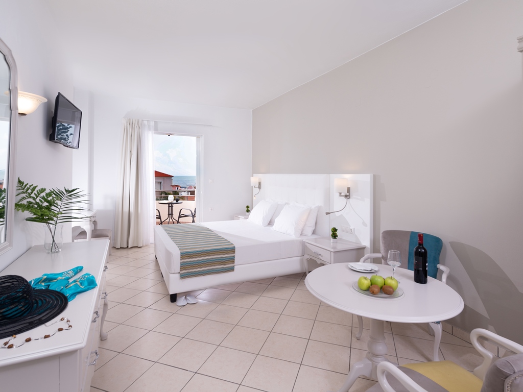 FAMILY 2 BEDROOMS