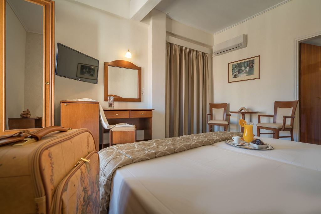 COMFORT TWIN OR DOUBLE ROOM