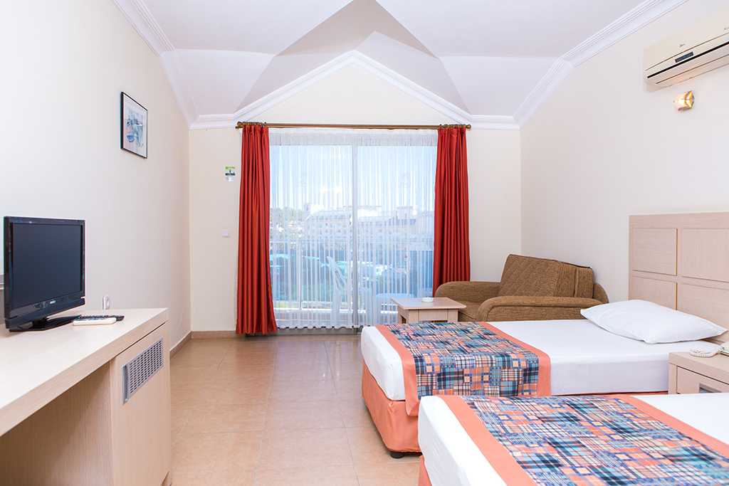 ECONOMY ROOM