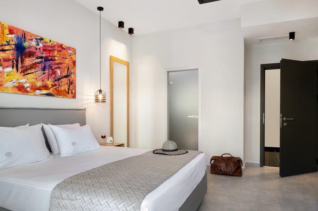 Premium Side Sea View Room