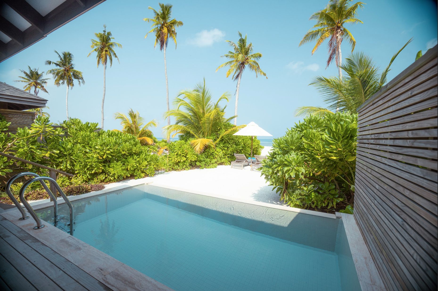 Mabin Beach Pool Villa