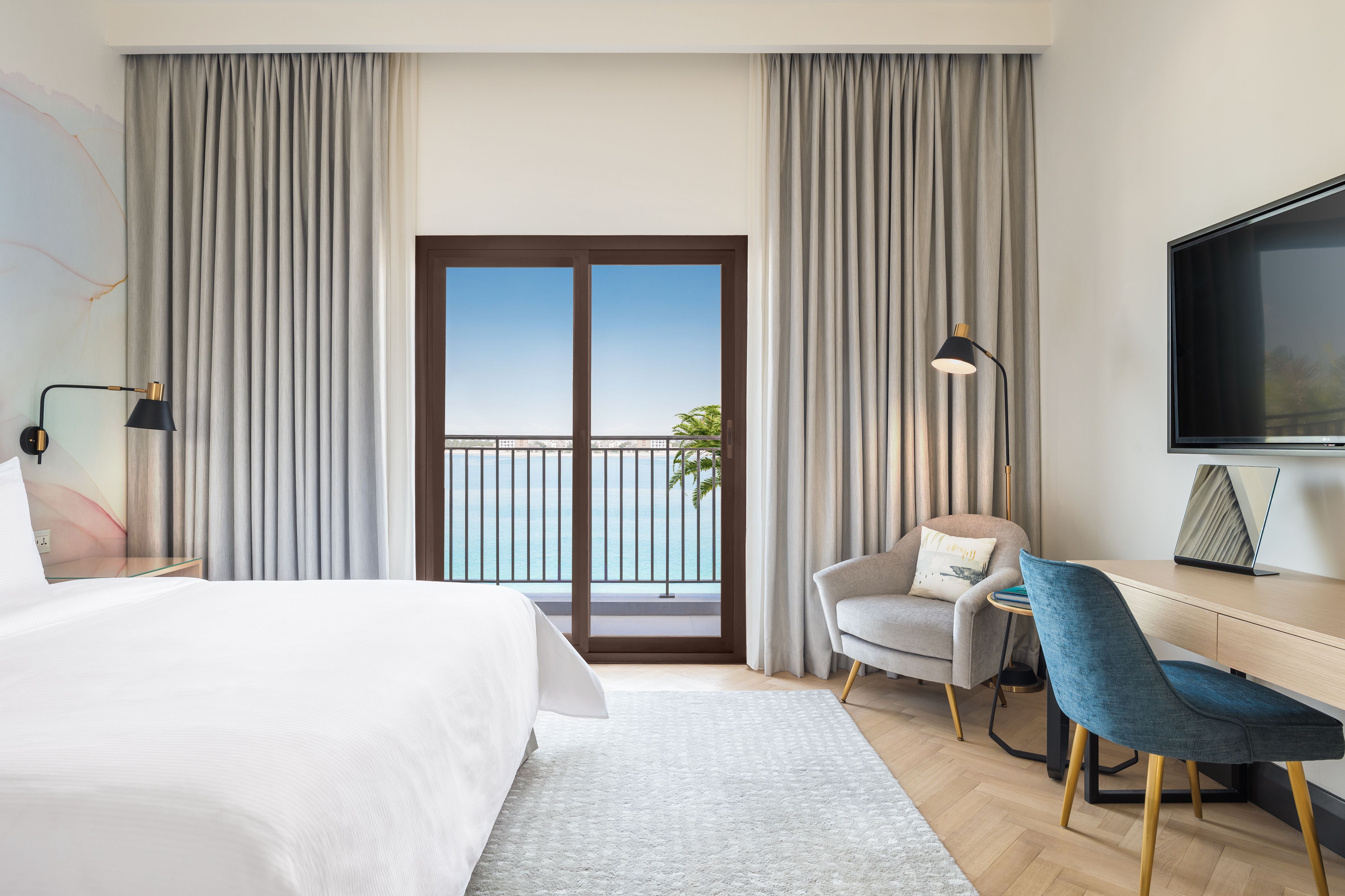 One Bedroom Suite Sea View