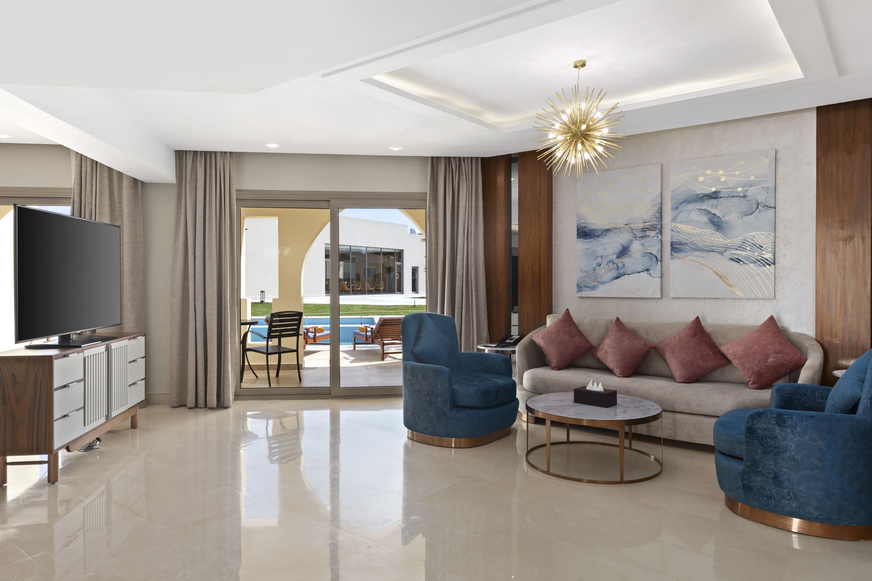 LAGOON VILLA