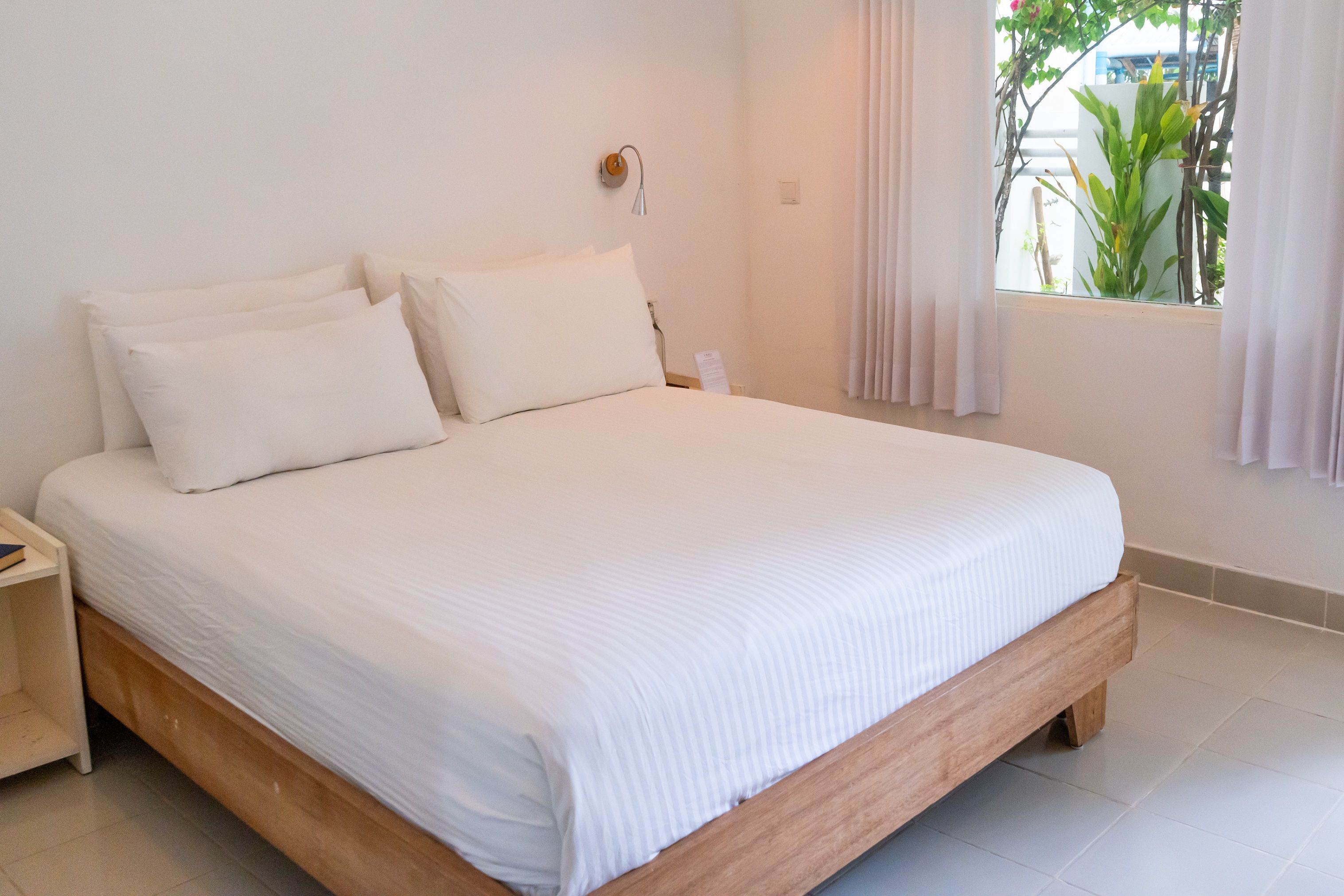 Semi Deluxe Room