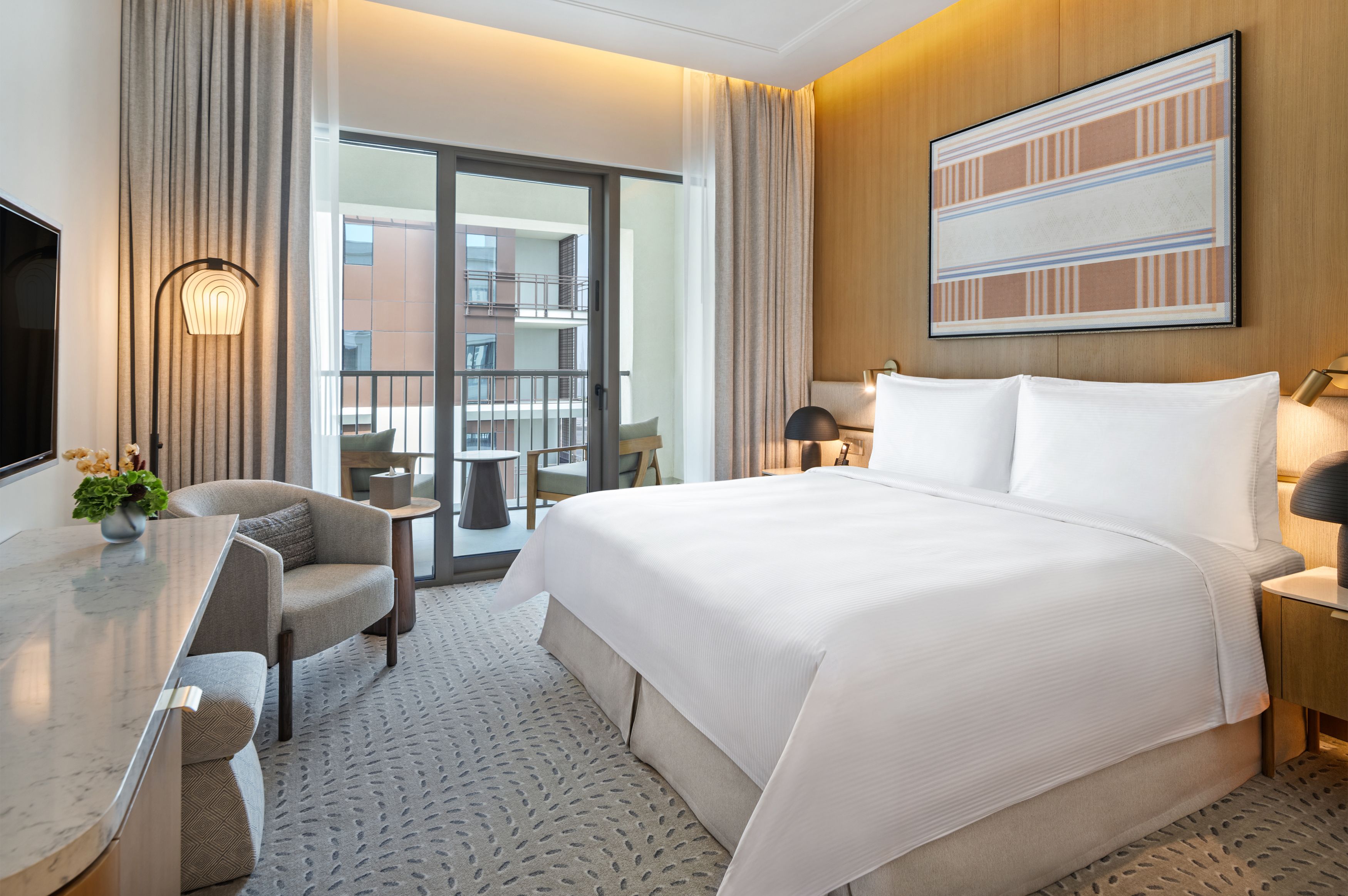 Deluxe Room (King)