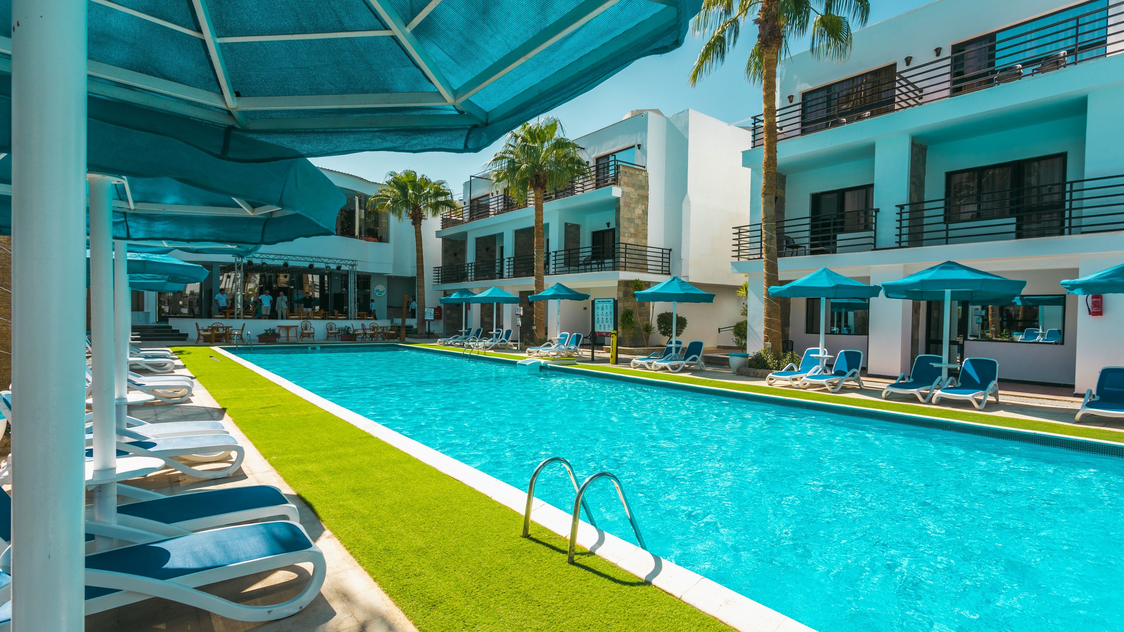 Piscina deschisă