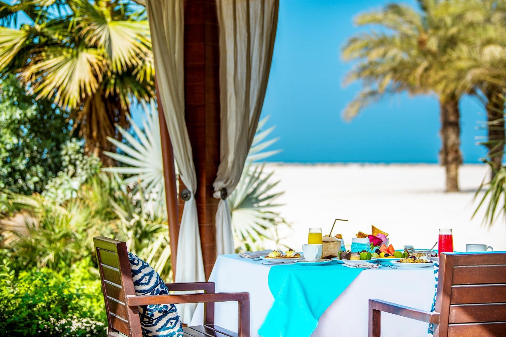 In Villa Dining