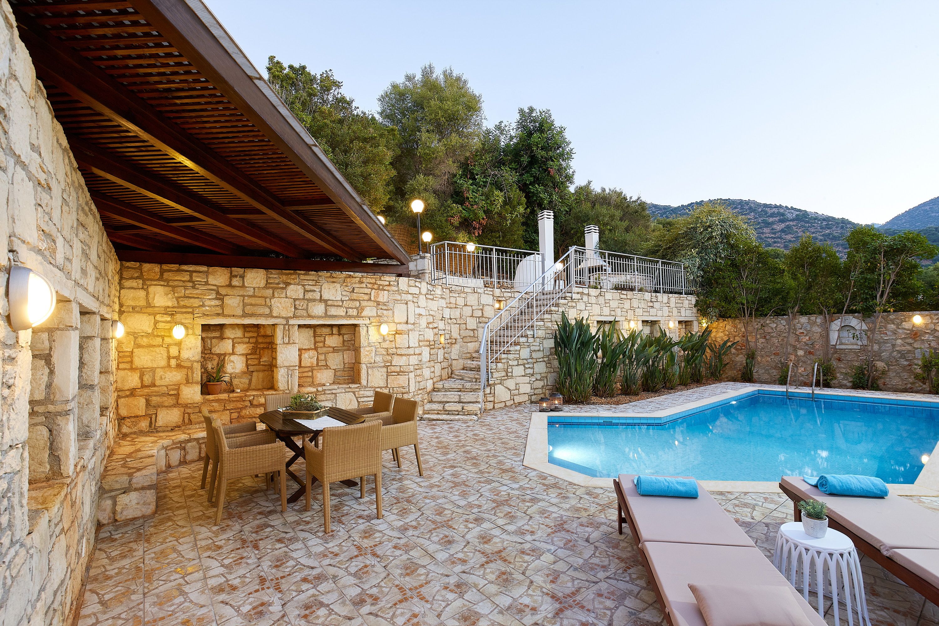 OKEANIDES LUXURY VILLAS