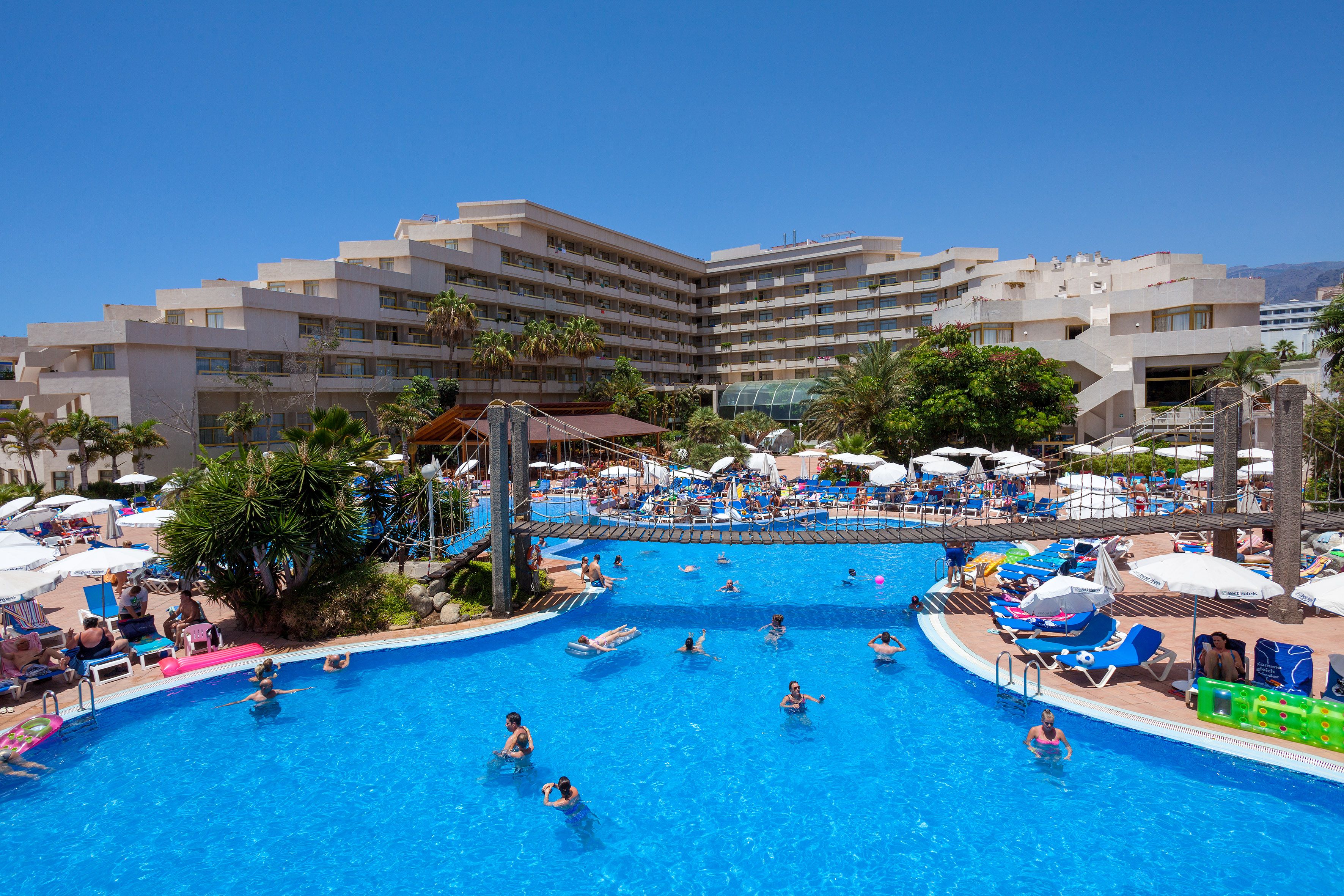 Piscina deschisă