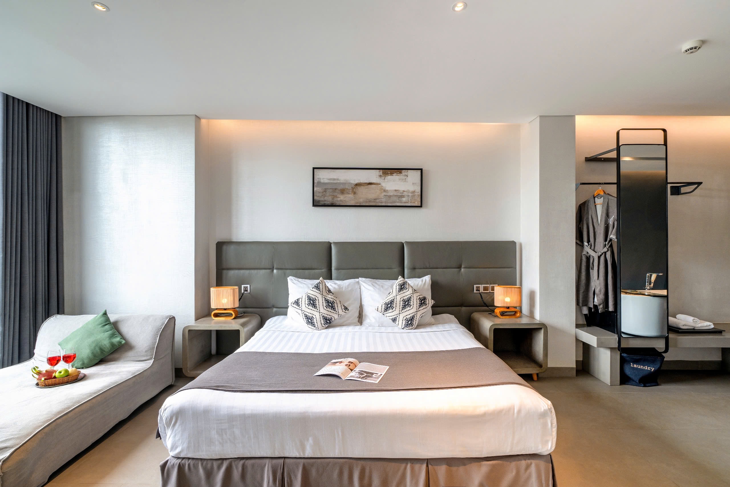  DELUXE DOUBLE SUITE WITH BALCONY