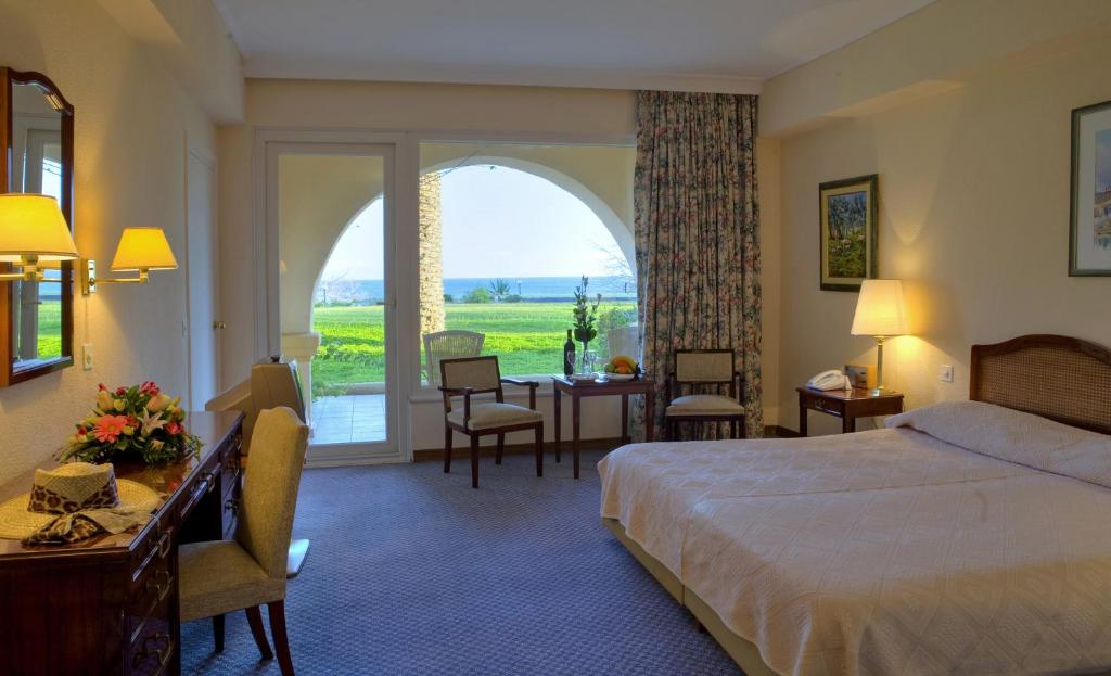 STANDARD SINGLE SEA VIEW