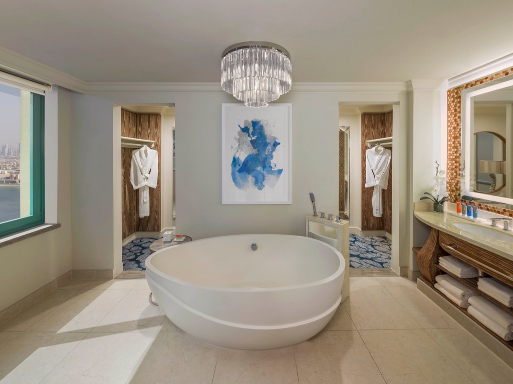 2 Bedroom Skyline Suite