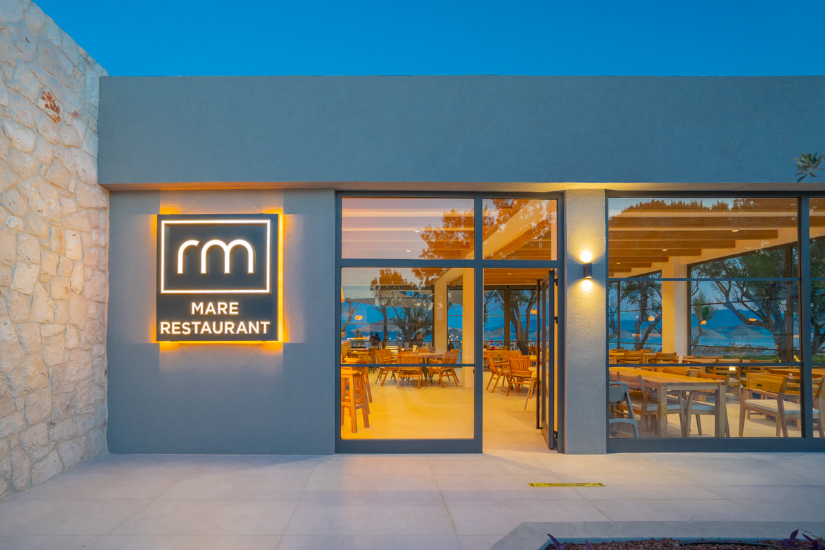 MAIN RESTOURANT