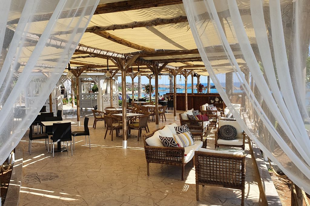 Sea-sha Lounge Bar