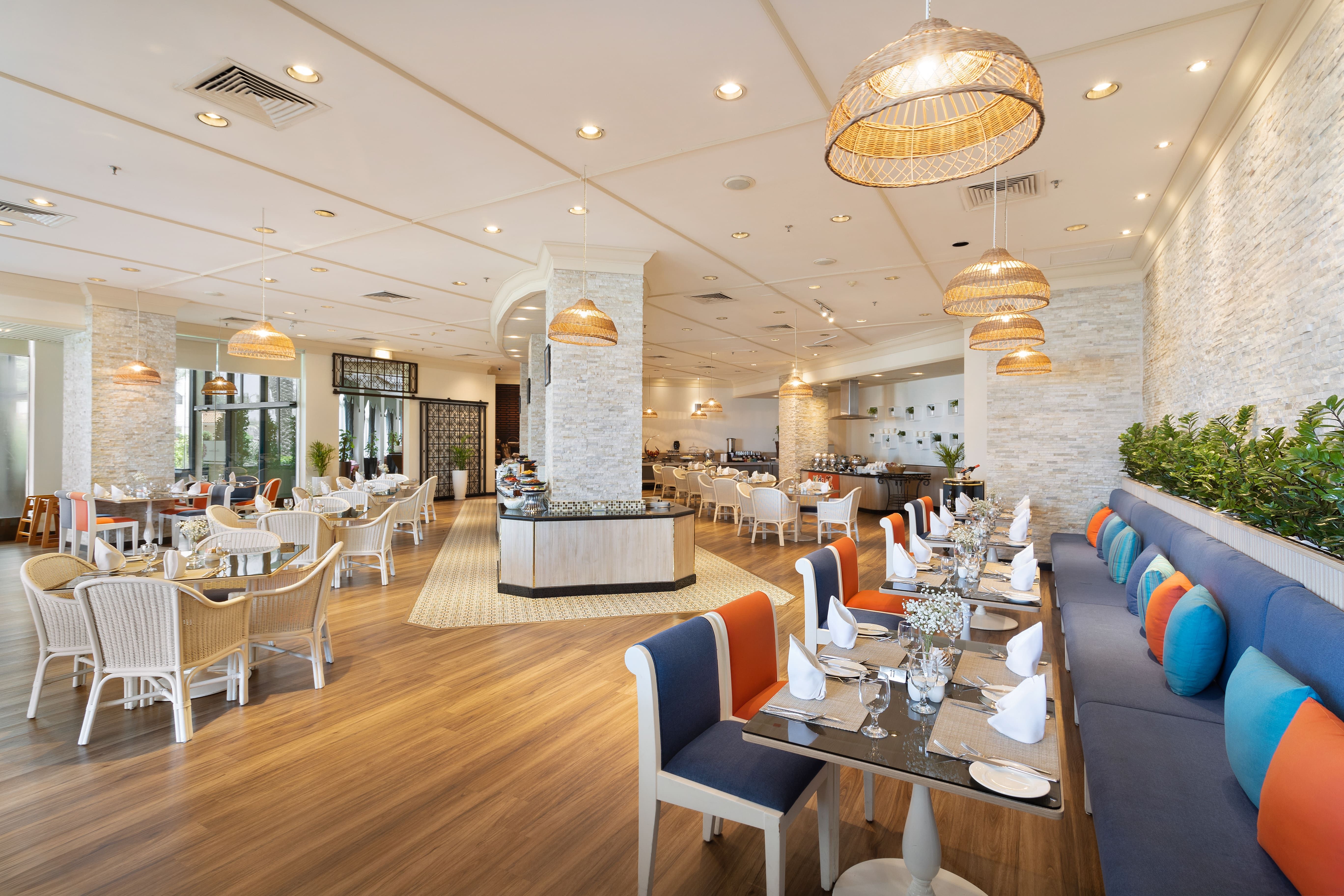 Cafe Naseem