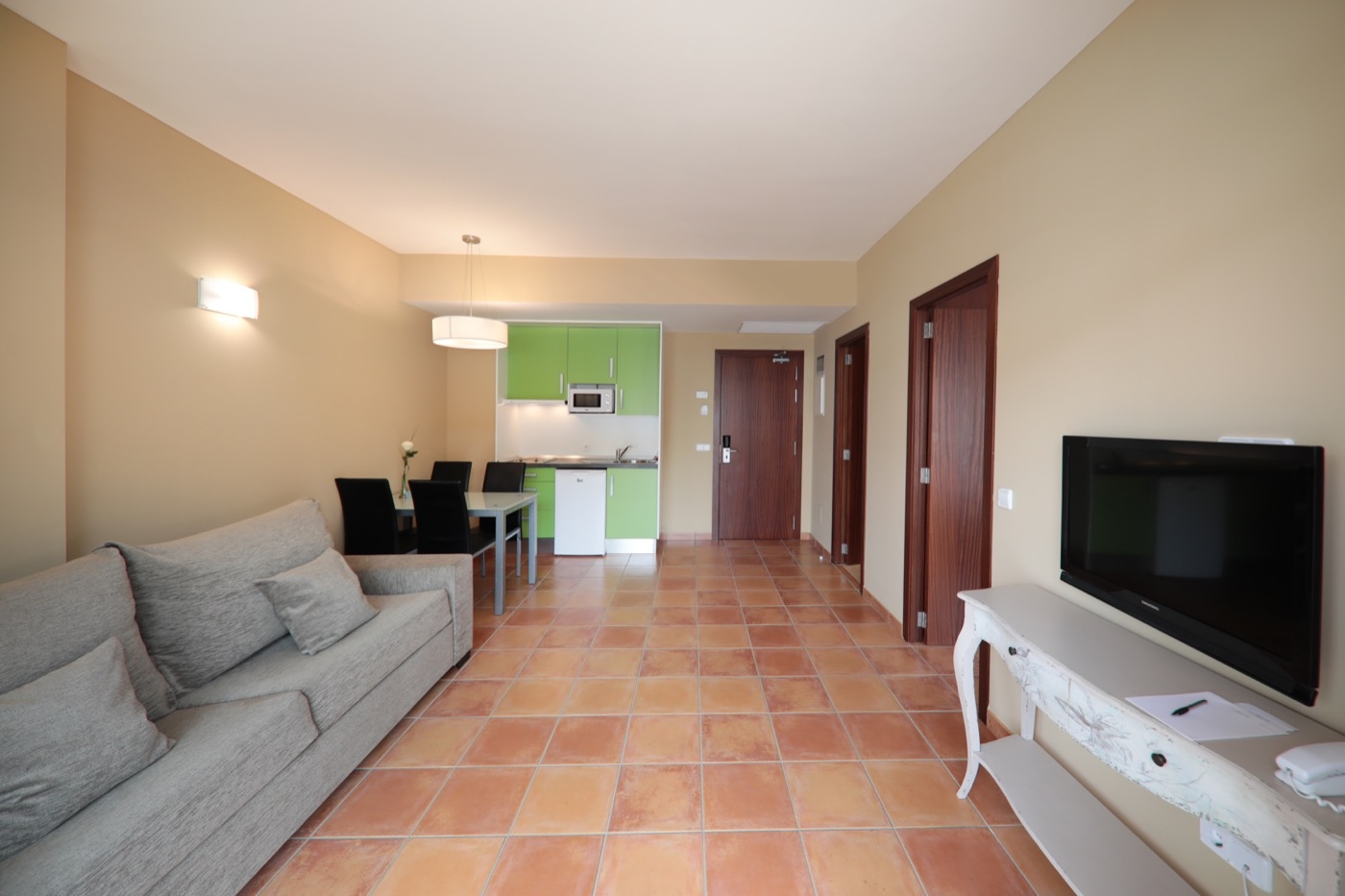 AS - APARTMENT SUPERIOR