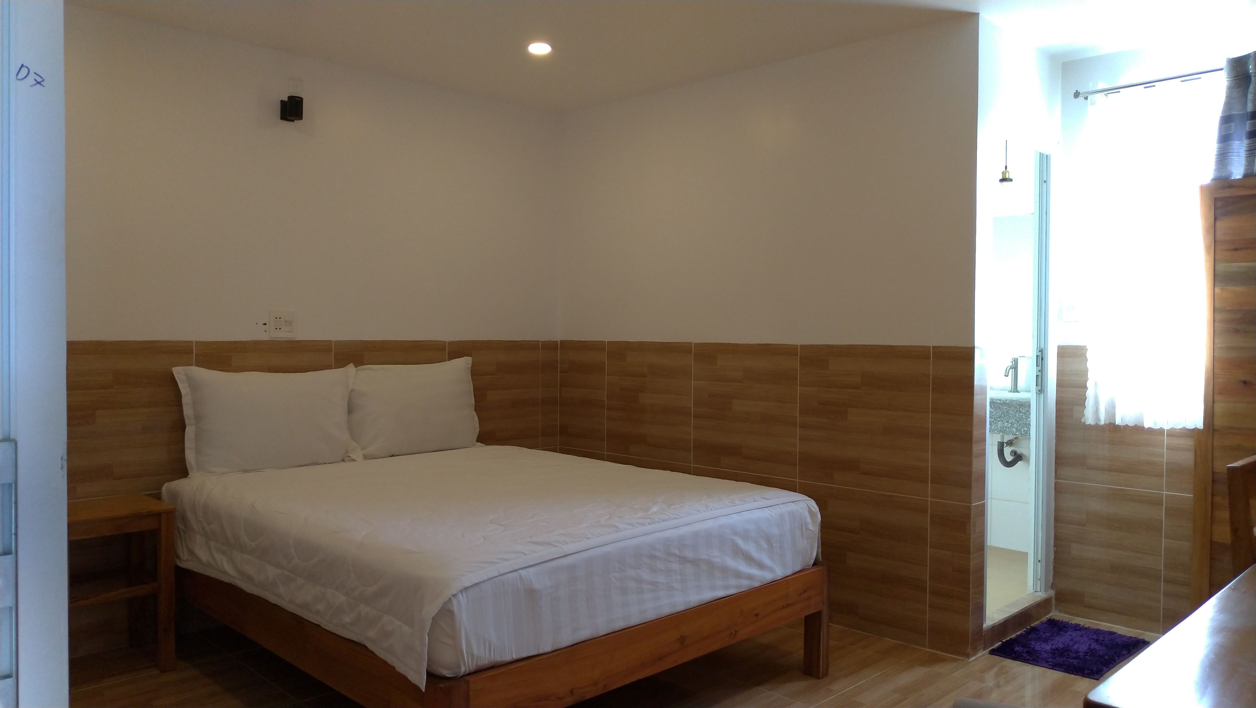 DOUBLE ROOM