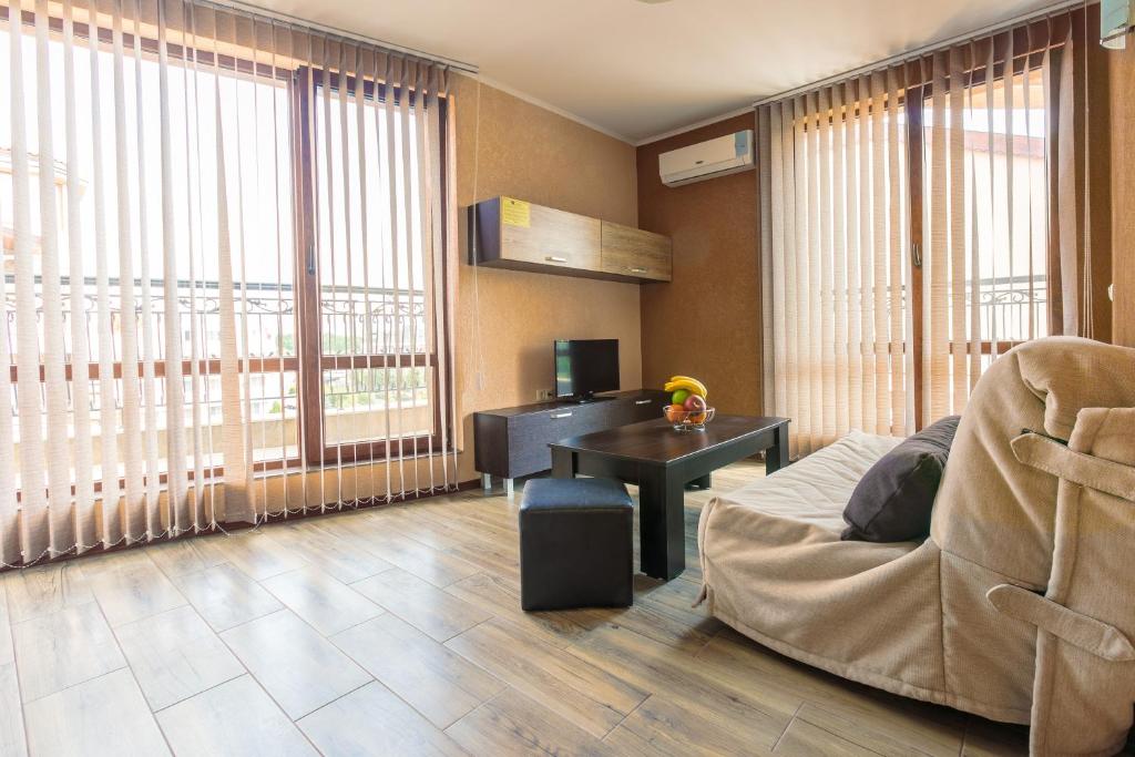 STANDARD APARTMENT (BALCONY)