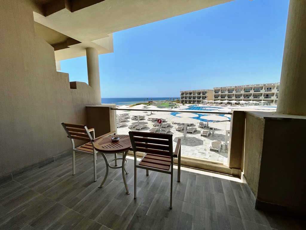 PREMIUM SEA SIDE VIEW 