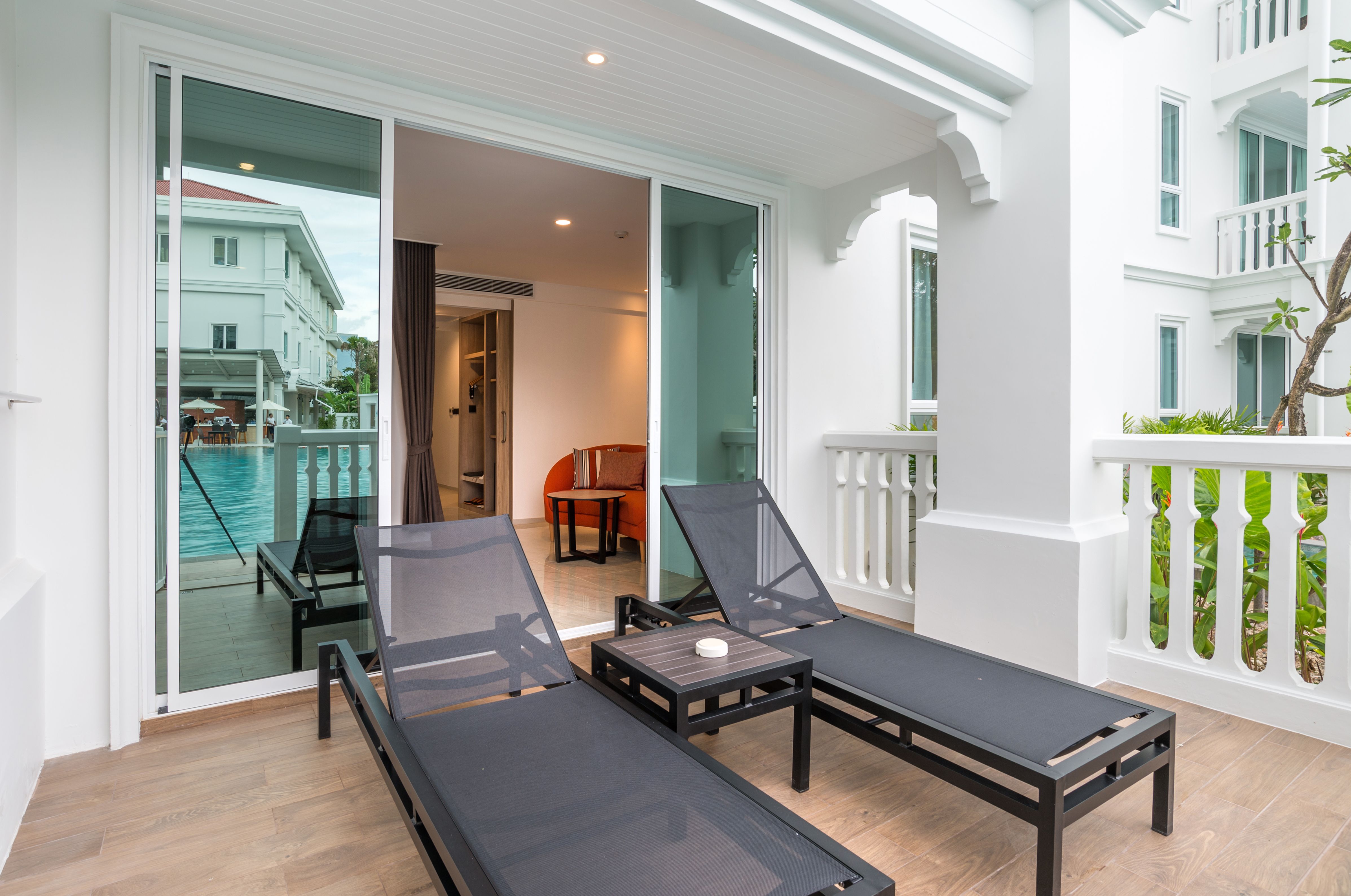Family Residence Pool Access