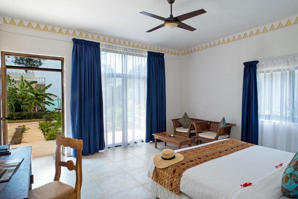VILLA THREE BEDROOMS WITH PRIVATE POOL