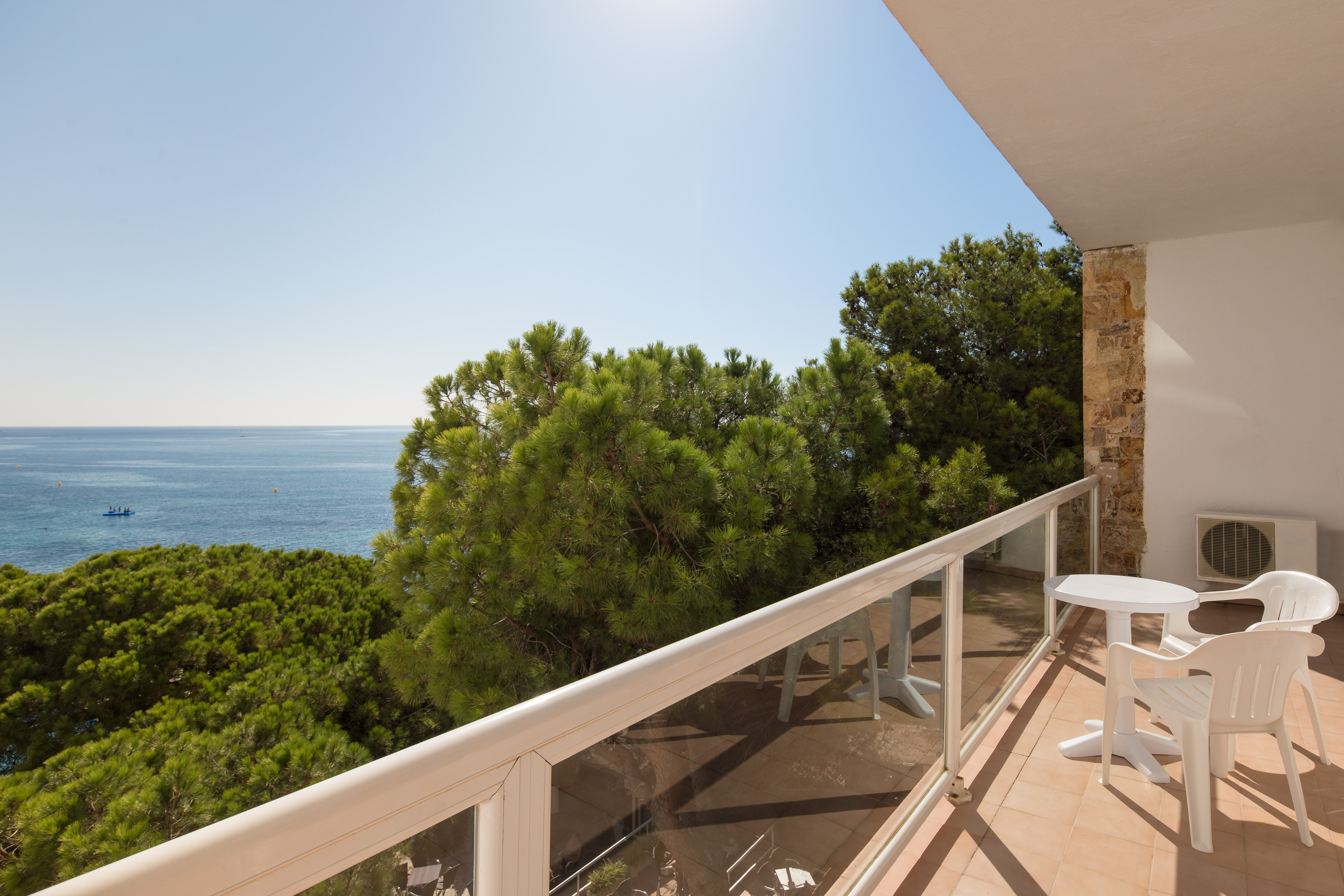 FAMILY PREMIUM SEA VIEW BALCONY OR TERRACE