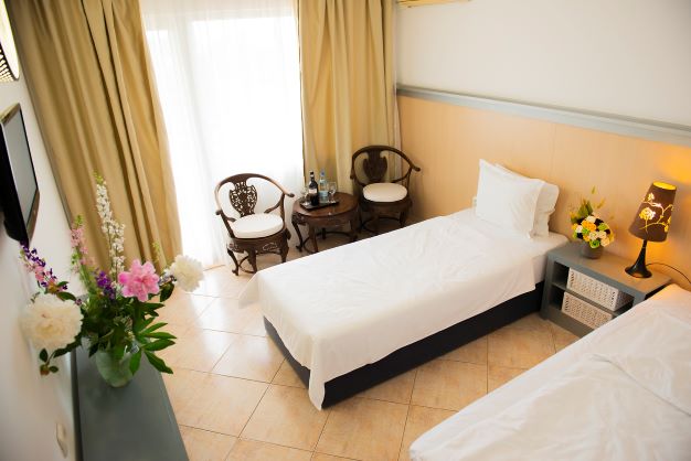 Hotel Majestic-2.jpg