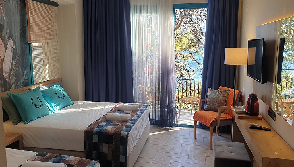 Standard Sea View Room