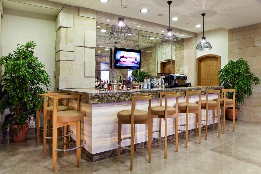 Lobi bar