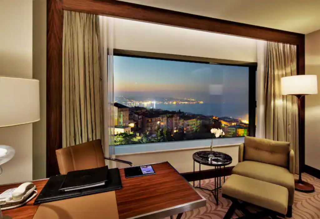 EXECUTIVE BOSPHORUS ROOM