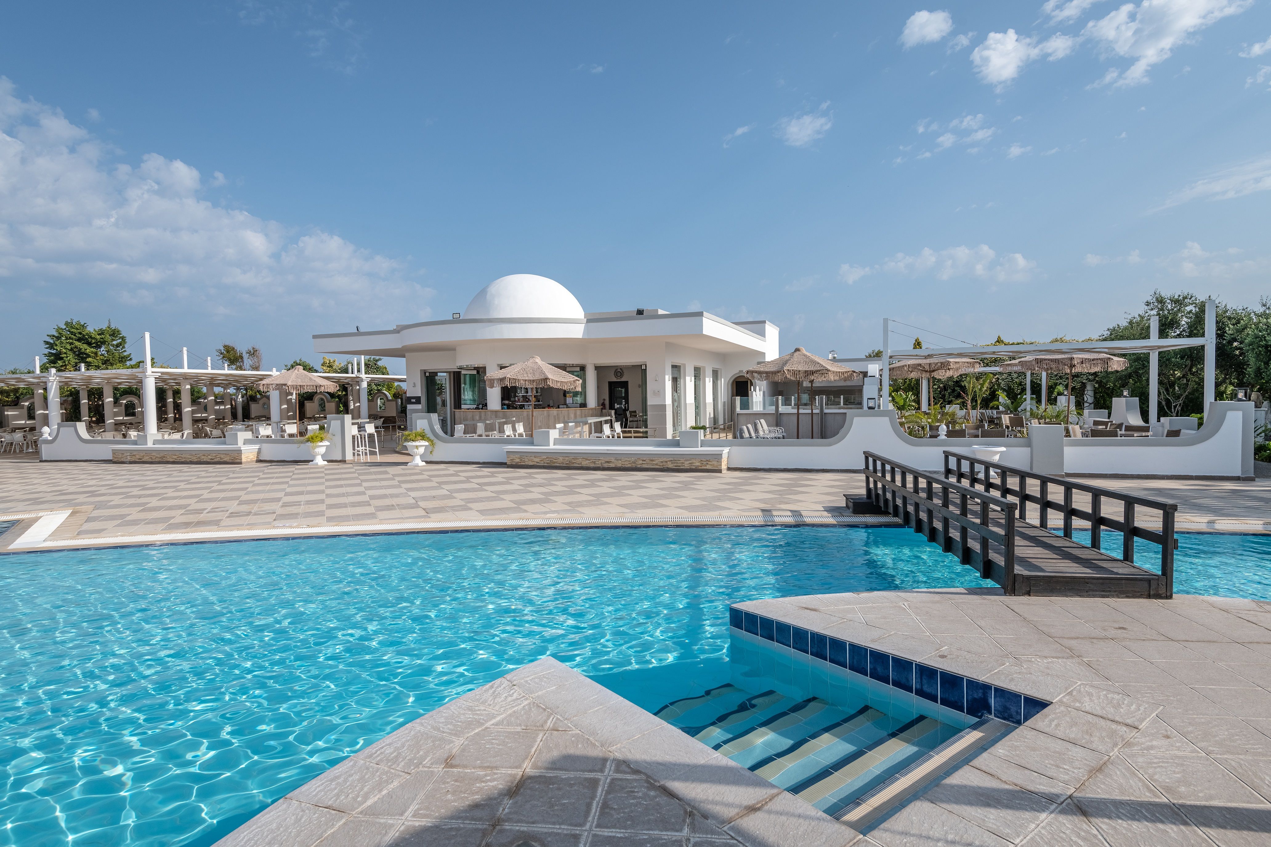 Piscina deschisă