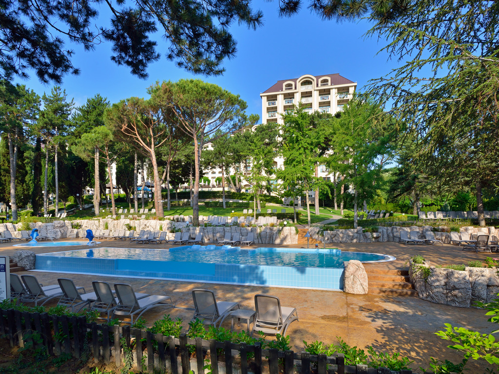 Piscina deschisă