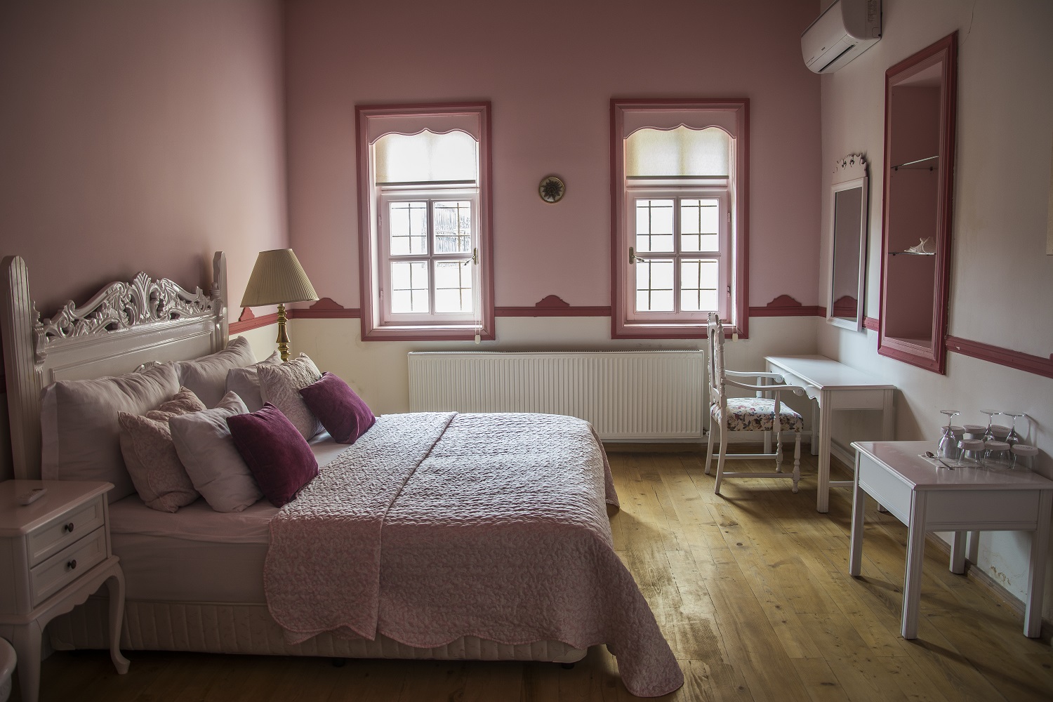 Suite Room  