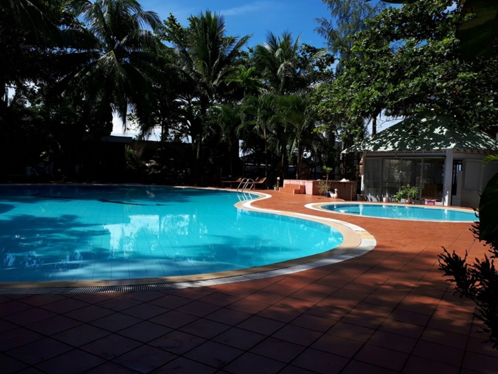 Piscina deschisă