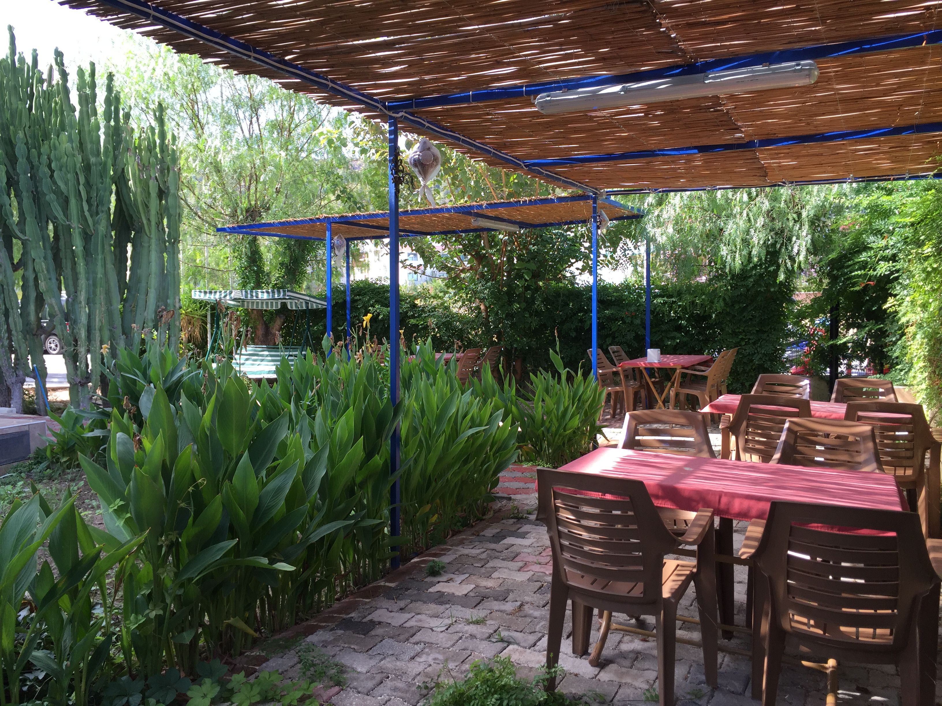 MAIN RESTAURANT