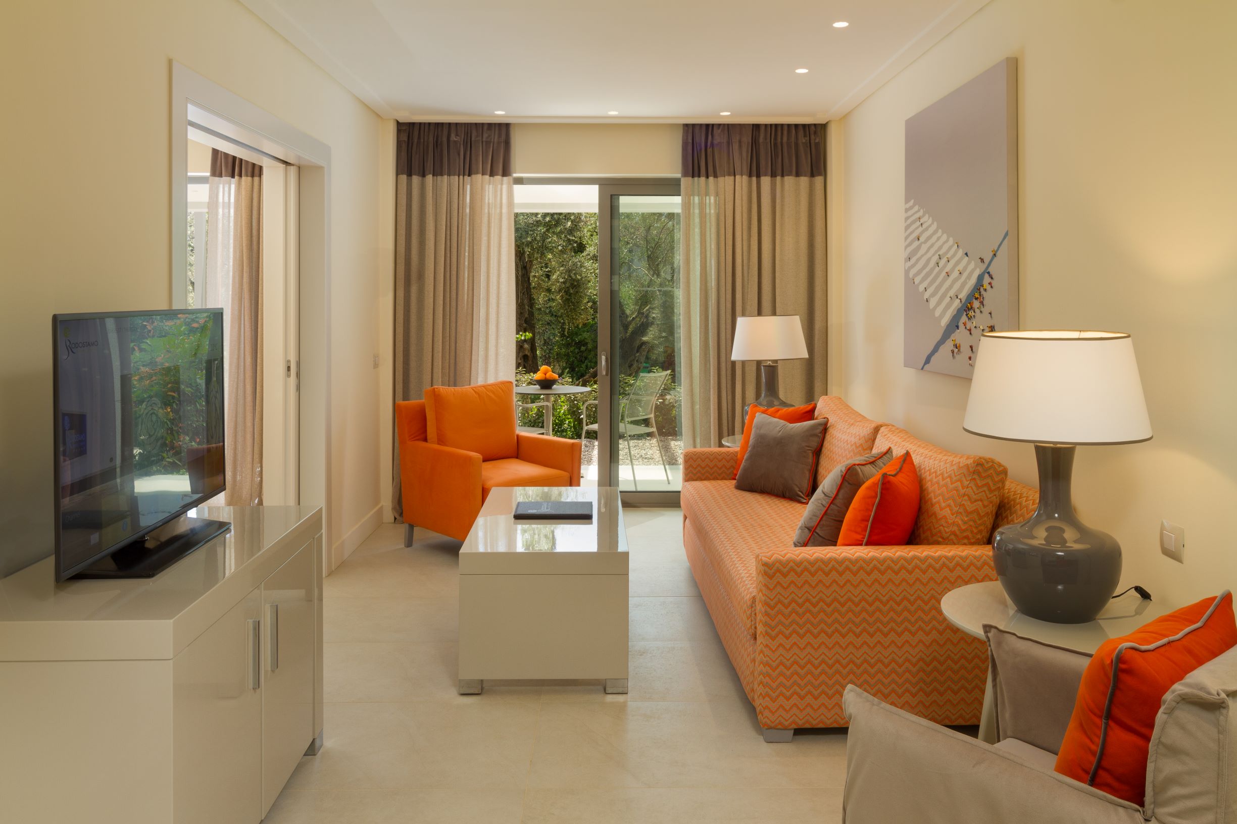 EXECUTIVE SUITE ONE BEDROOM
