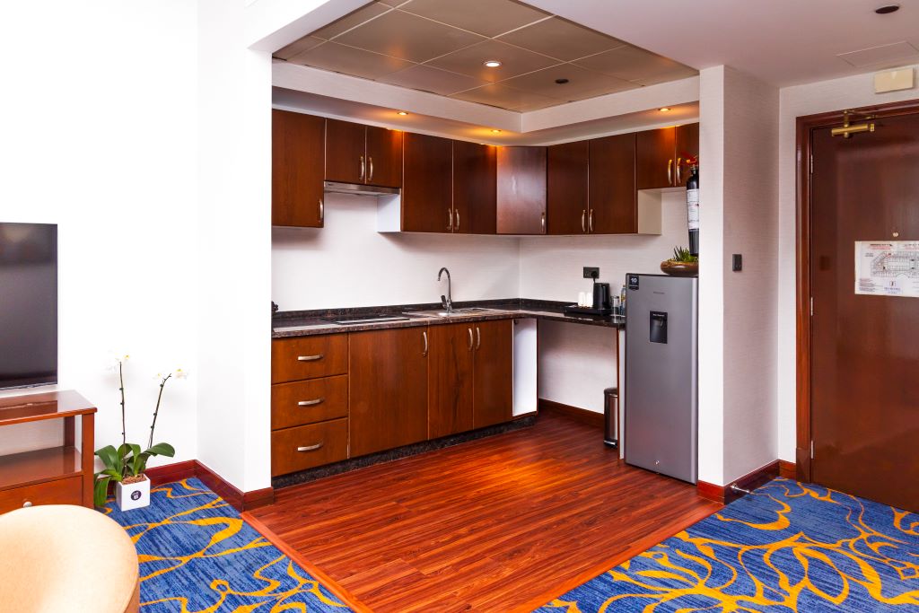 DELUXE SUITE (2 BEDROOM SUITE)